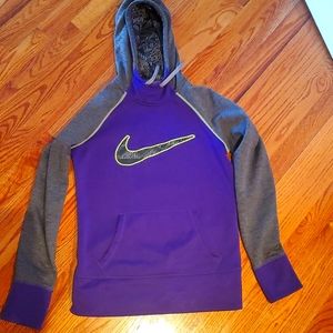 Girls Nike sweatshirt Therma-fit